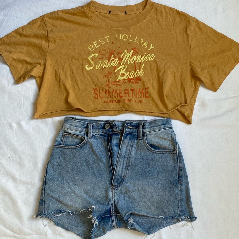 Santa Monica Beach Pale Orange cropped tee